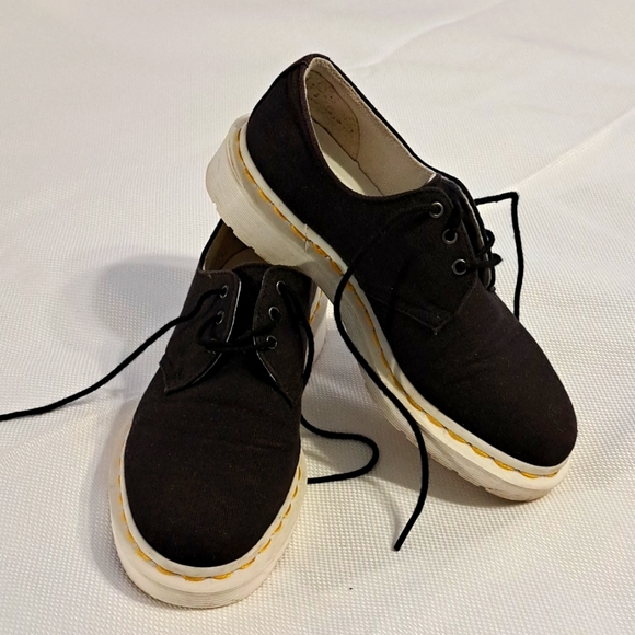 Canvas Docs - Picture 1 of 7